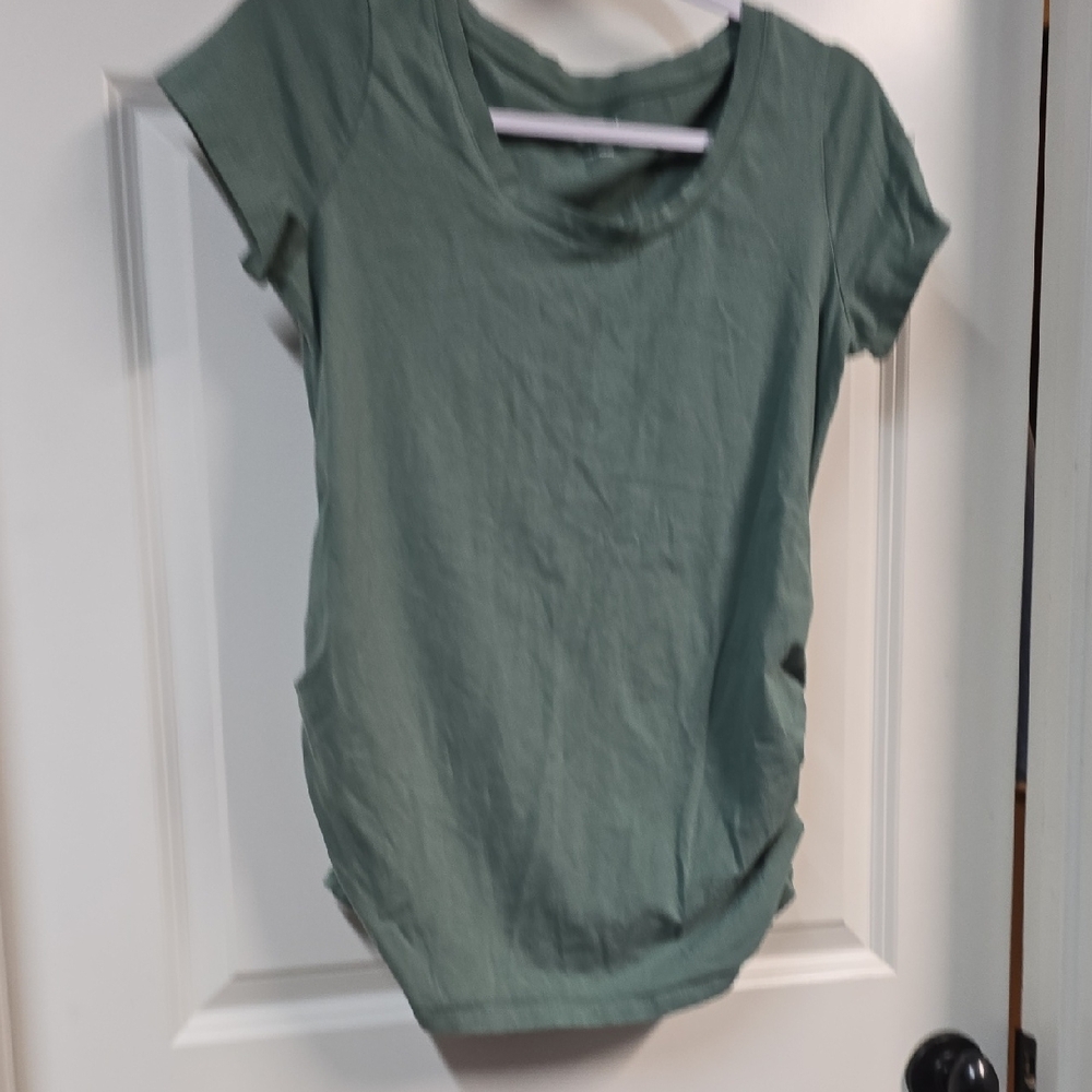Old Navy Maternity Green Tee
